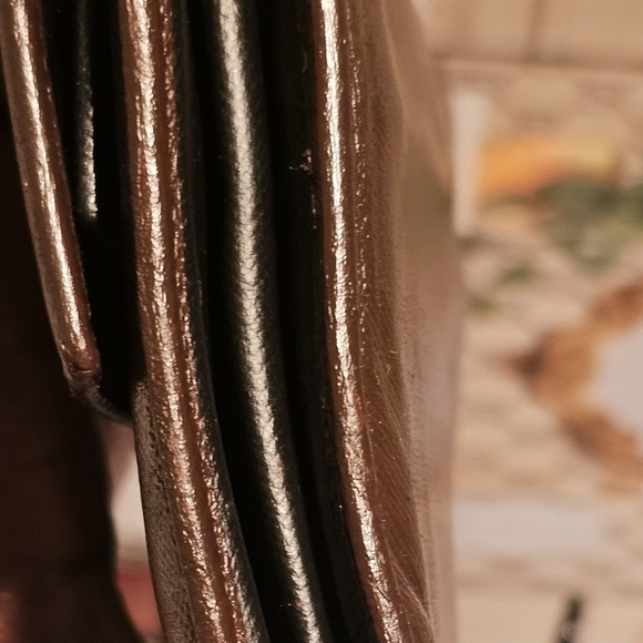 PRADA TRIFOLD SAFFIANO LEATHER  WALLET - Picture 6 of 16